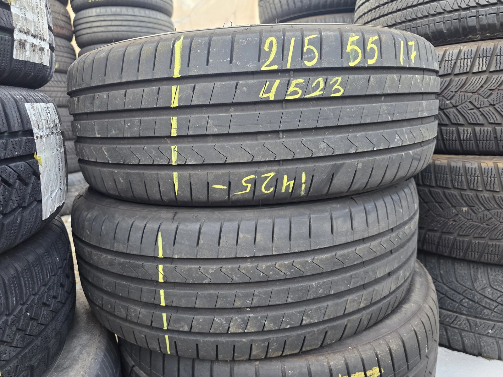 Гуми Летни 215/55R17, снимка 3 - Гуми и джанти - 56730693