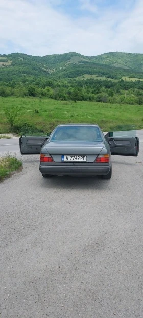 Mercedes-Benz 124 230 СЕ, снимка 8