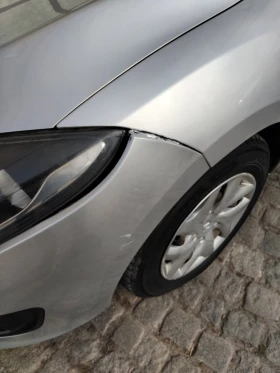 Renault Megane 3+ 1 - 3325 € / 6503.13 лв. - 53057204 8