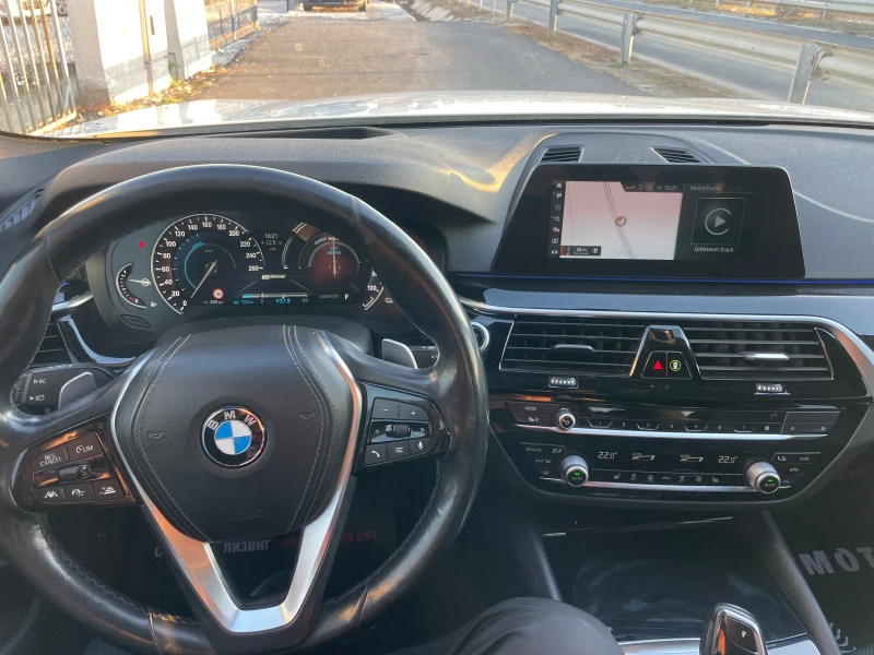 BMW 530E 530E PLUGIN HIBRYD ЛИЗИНГ, снимка 10 - Автомобили и джипове - 48028141