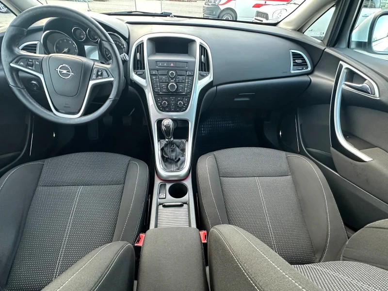 Opel Astra 1.4 / Sports Tourer /120 kc , снимка 11 - Автомобили и джипове - 48303429