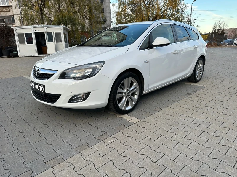 Opel Astra 1.4 / Sports Tourer /120 kc , снимка 8 - Автомобили и джипове - 48303429