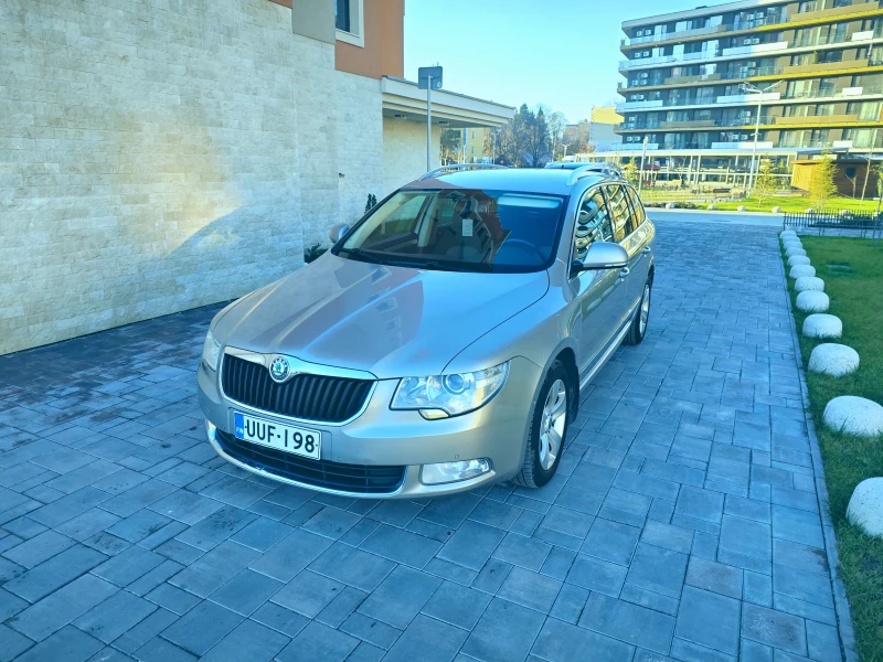 Skoda Superb, снимка 7 - Автомобили и джипове - 48513482