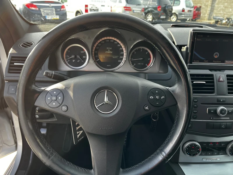 Mercedes-Benz C 220, снимка 10 - Автомобили и джипове - 48586055