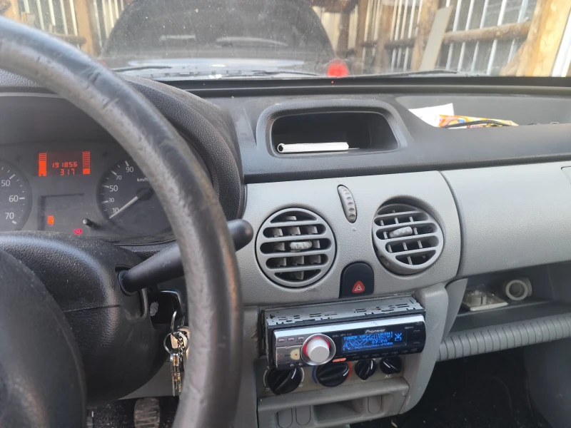 Renault Kangoo, снимка 4 - Автомобили и джипове - 48623913