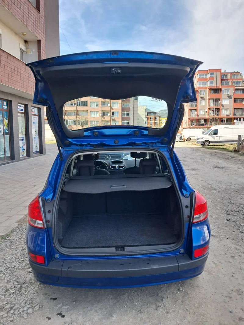 Renault Clio, снимка 6 - Автомобили и джипове - 49544516