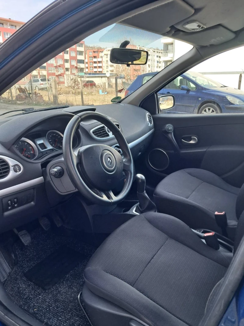 Renault Clio, снимка 2 - Автомобили и джипове - 49544516