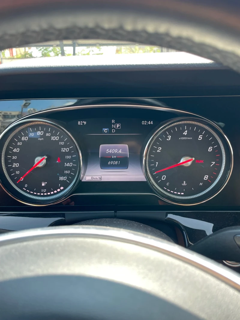 Mercedes-Benz E 400 AMG, снимка 12 - Автомобили и джипове - 52354388