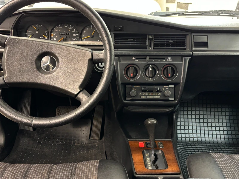 Mercedes-Benz 190 2.0Е, снимка 13 - Автомобили и джипове - 51956662