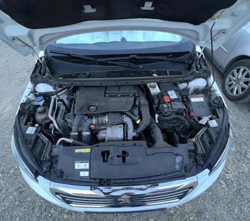 Peugeot 308 GT line, снимка 14 - Автомобили и джипове - 51850513