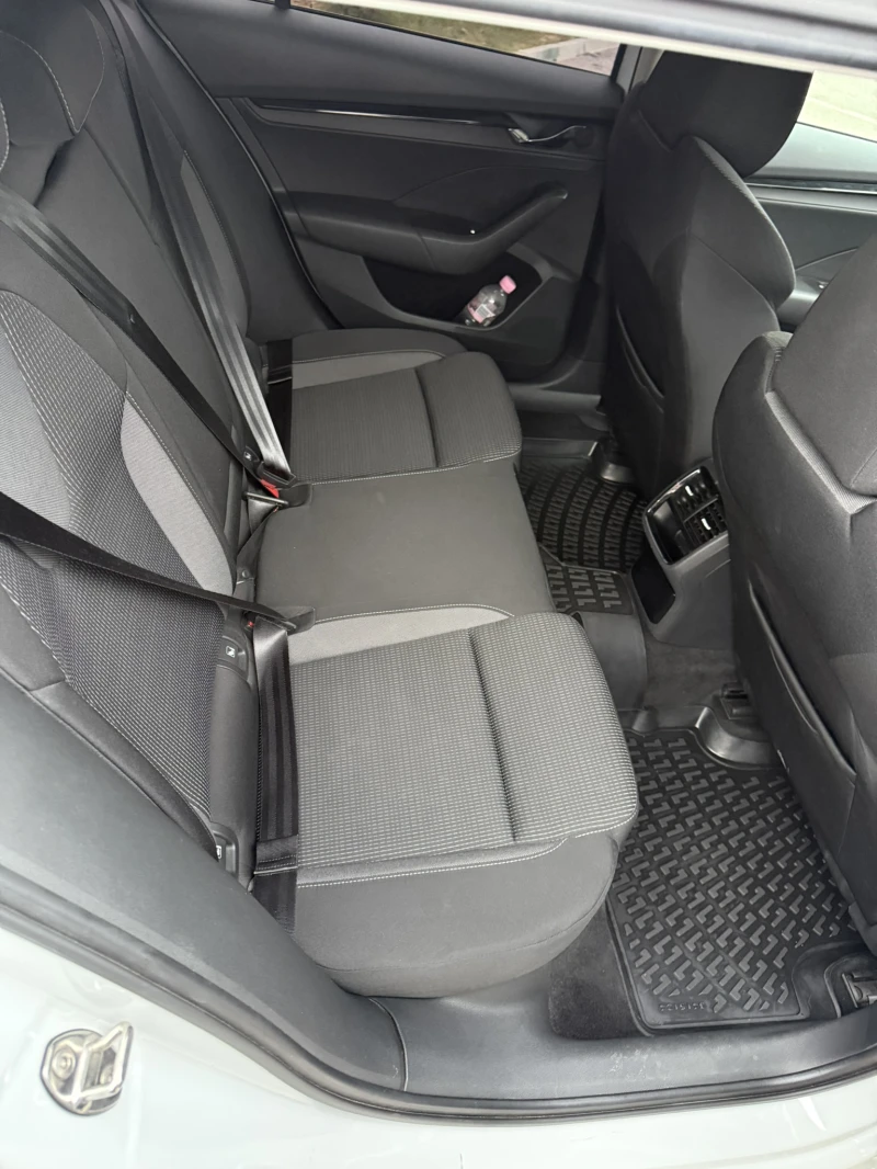 Skoda Octavia, снимка 8 - Автомобили и джипове - 52102990