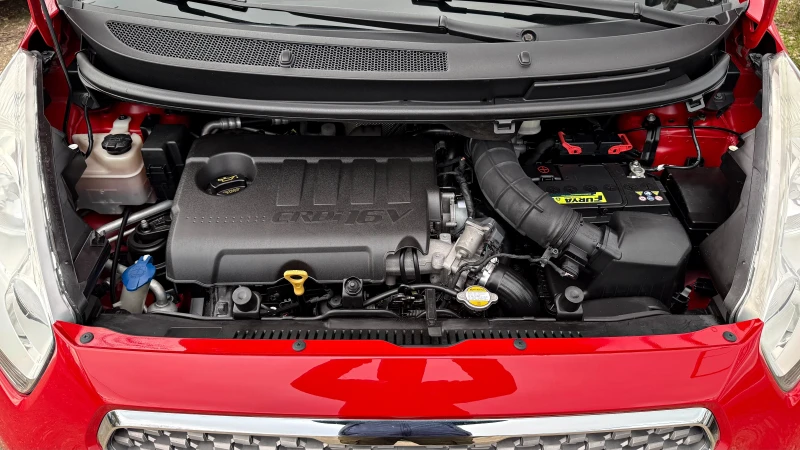 Kia Venga 1.4CRDI 6ck., снимка 16 - Автомобили и джипове - 52755110