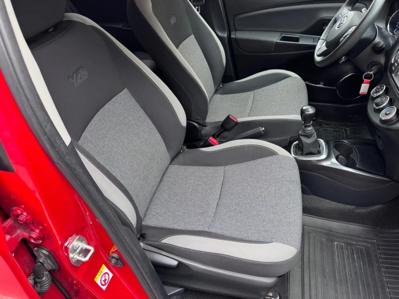 Toyota Yaris 1.5i Facelift 50000км, снимка 12 - Автомобили и джипове - 53021233