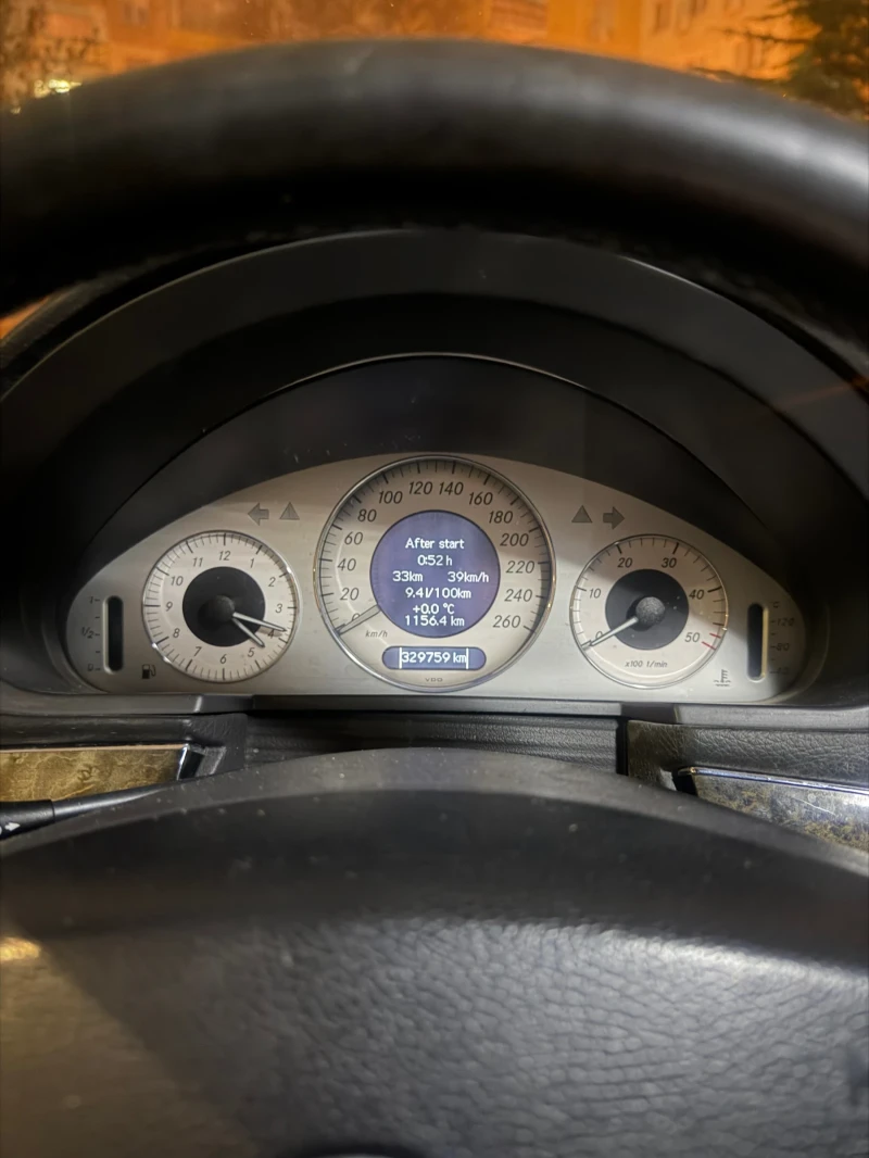 Mercedes-Benz E 270, снимка 2 - Автомобили и джипове - 53360162