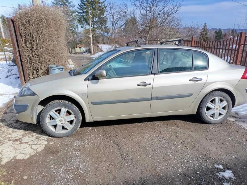 Renault Megane седан, снимка 2 - Автомобили и джипове - 53539337