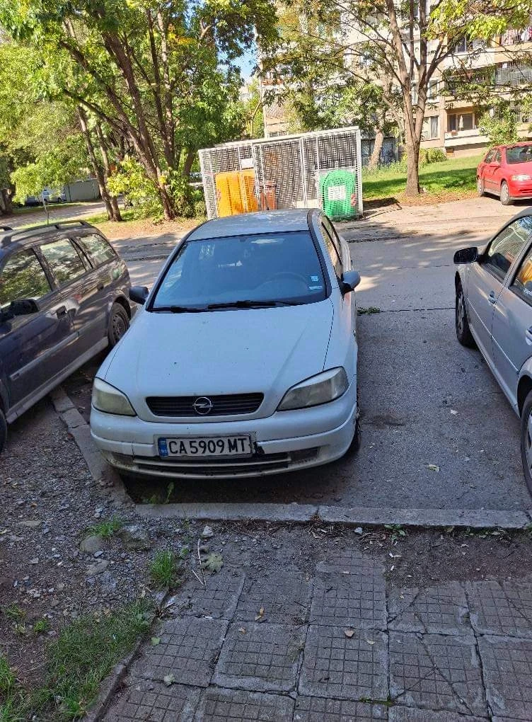 Opel Astra, снимка 1 - Автомобили и джипове - 47384833