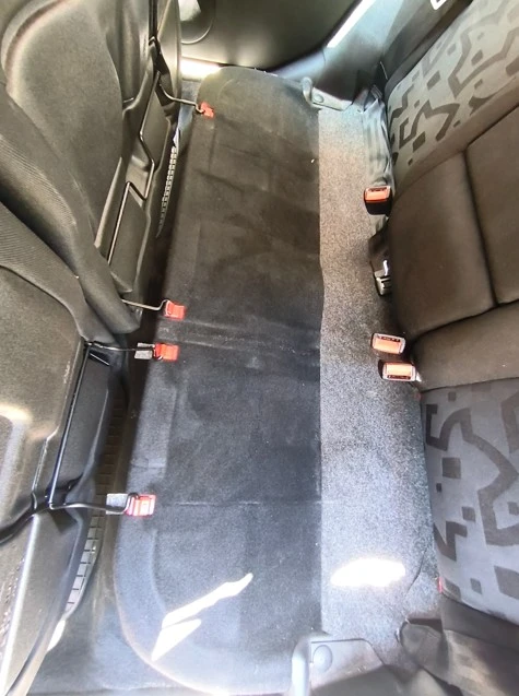 VW Golf 1.9 TDI, снимка 9 - Автомобили и джипове - 55586656