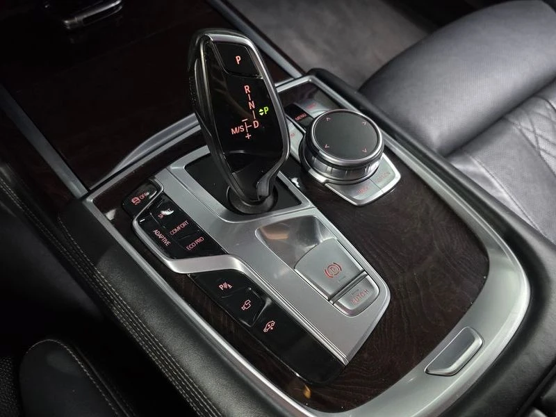 BMW 740 740Li xDrive, снимка 9 - Автомобили и джипове - 55663375
