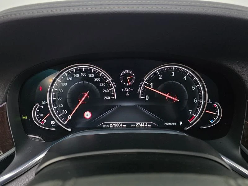 BMW 740 740Li xDrive, снимка 8 - Автомобили и джипове - 55663375