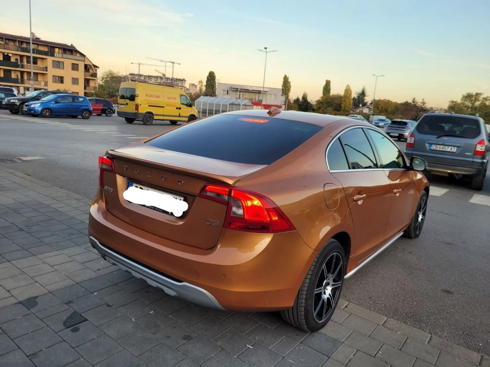 Volvo S60 2.0, D3, 163к.с. - изображение 3