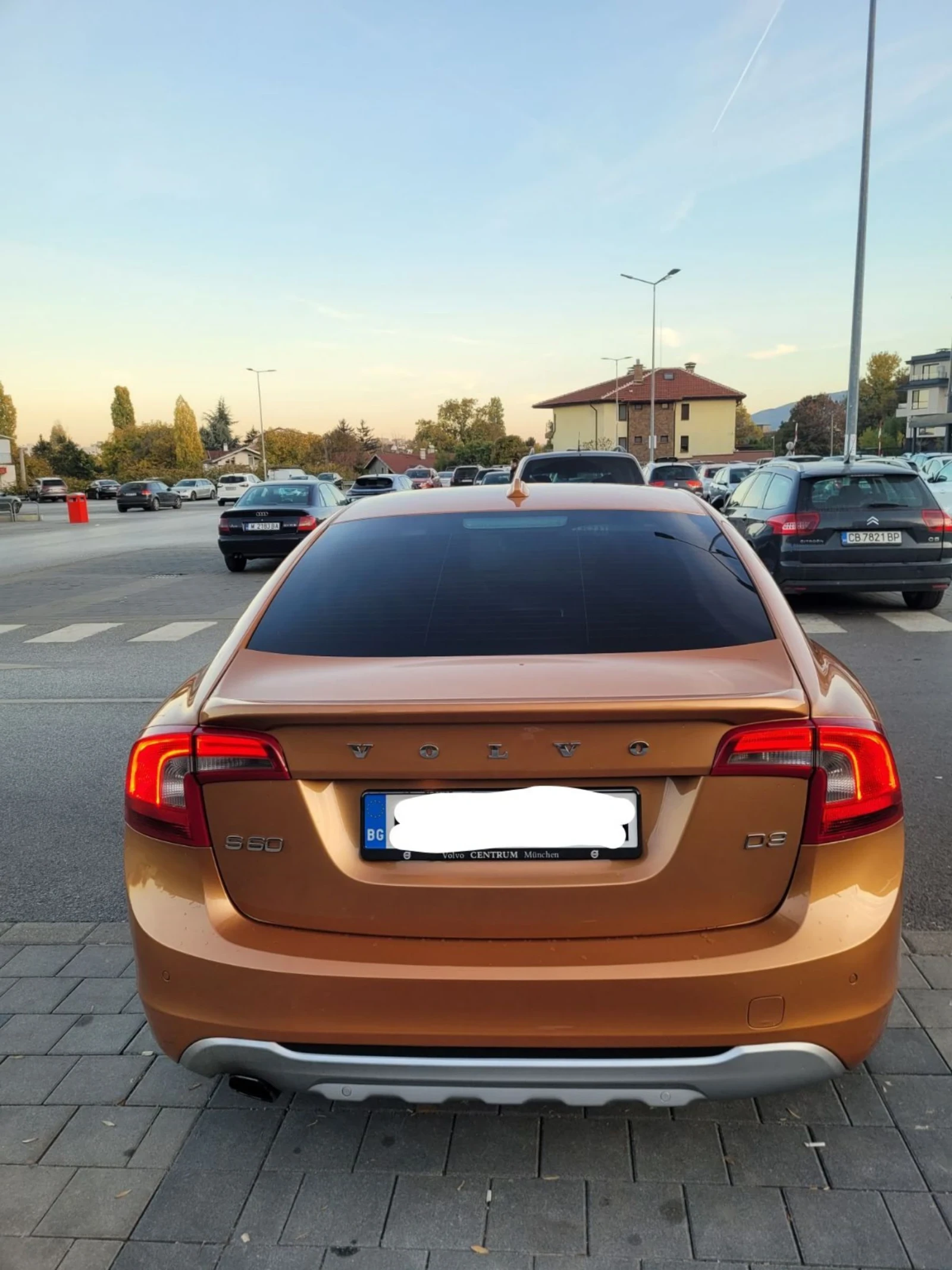 Volvo S60 2.0, D3, 163к.с. - изображение 2