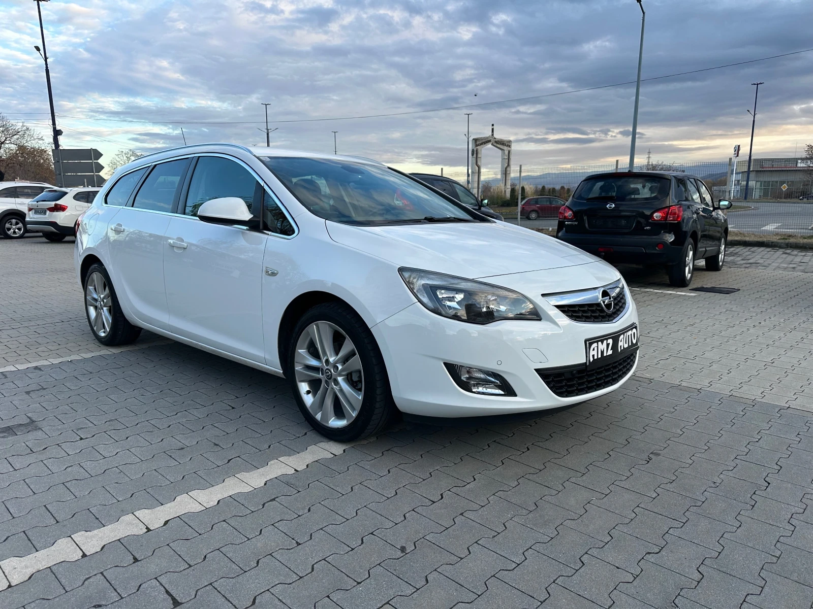 Opel Astra 1.4 / Sports Tourer /120 kc  - изображение 2