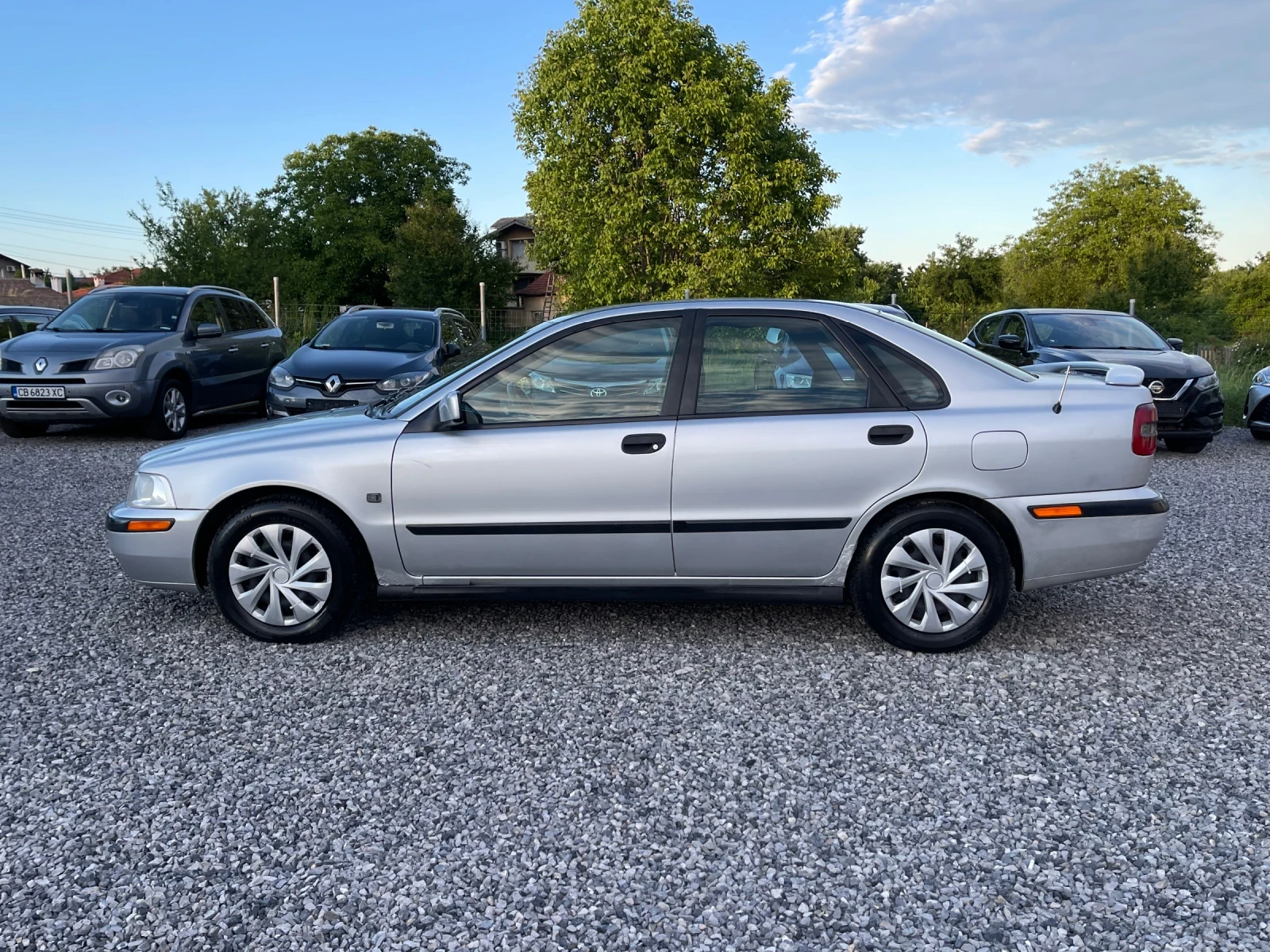 Volvo S40 1.8 Бензин, Обслужен, 2 комплекта гуми, Вс.платено - изображение 4