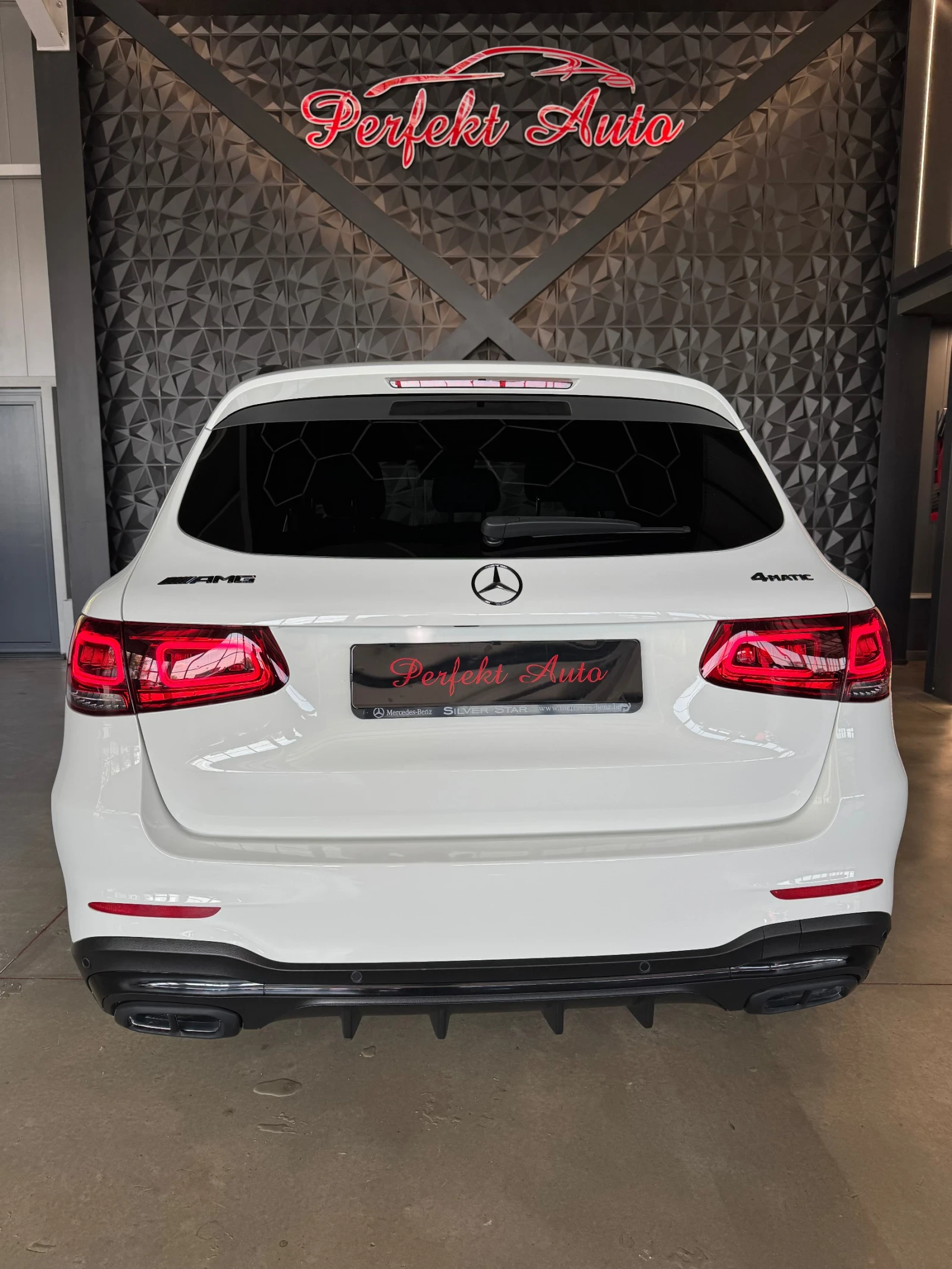 Mercedes-Benz CLC 200 EQ BOOST 4 MATIC * AMG * FACELIFT * BURMESTER* ПАН - изображение 4