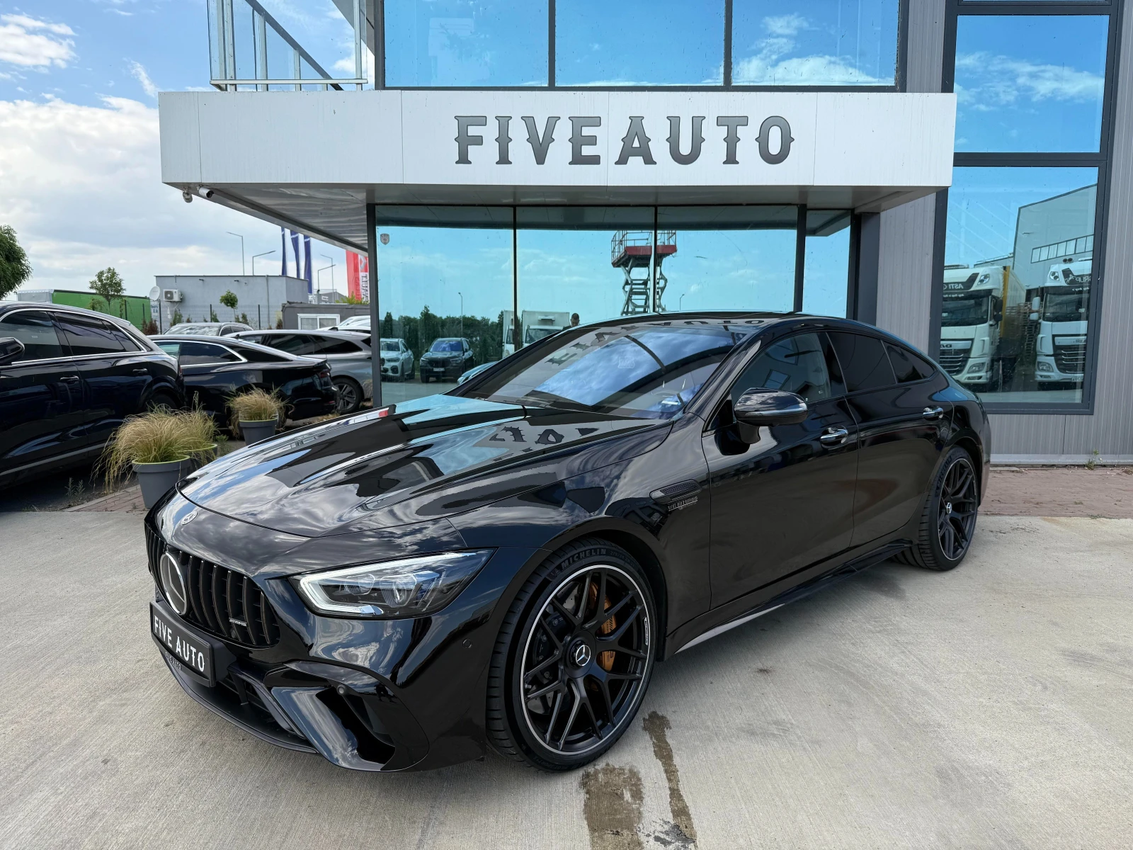 Mercedes-Benz AMG GT 63s E-Performance /Carbon Ceramic /Night /НАЛИЧЕН - изображение 3