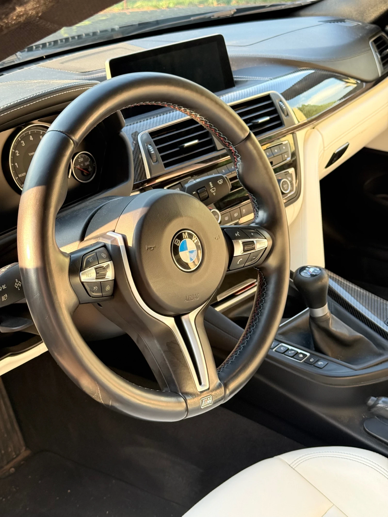 BMW M4 Competition Individual 6MT - изображение 7