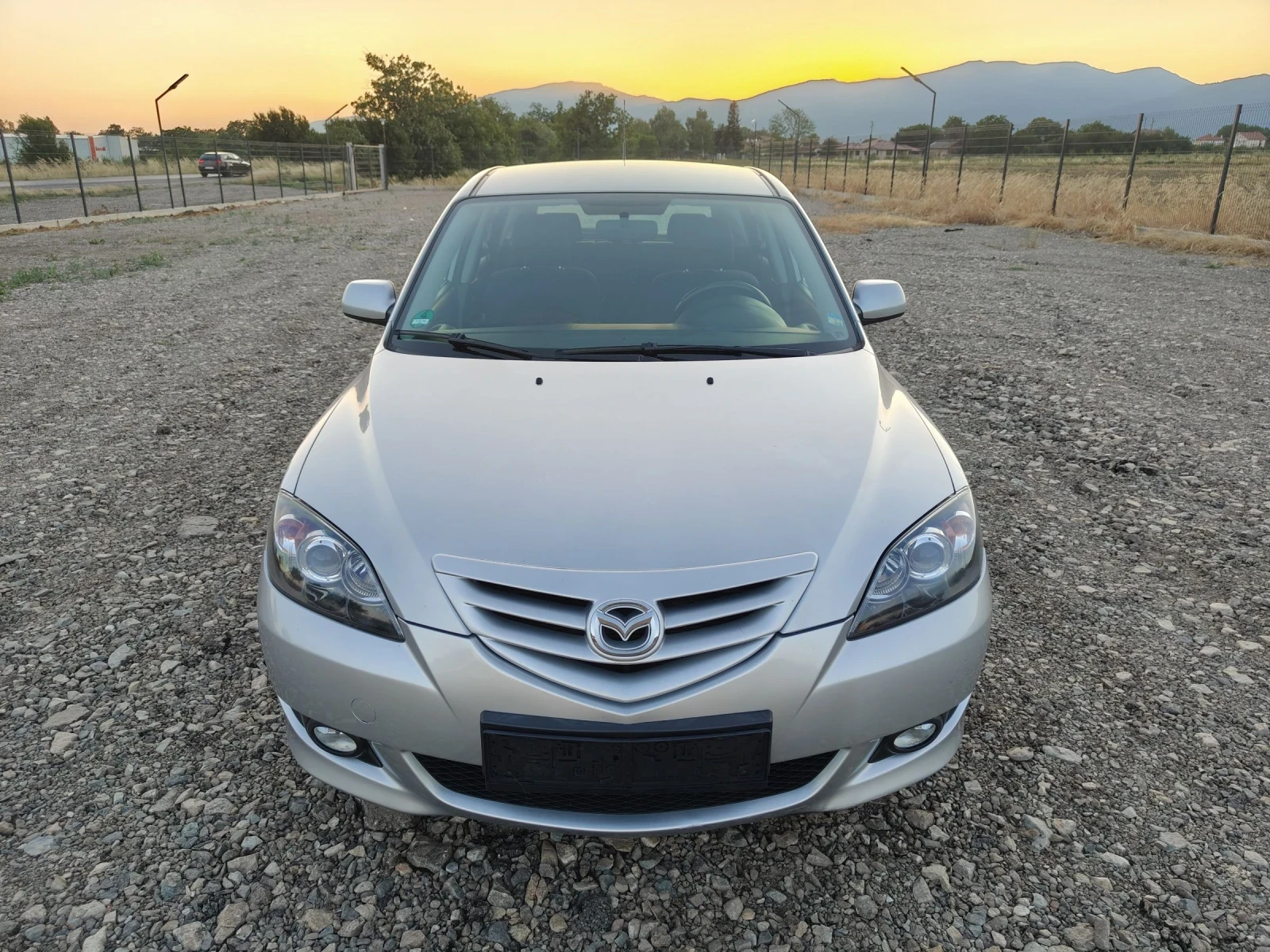Mazda 3 1.6i  - изображение 2