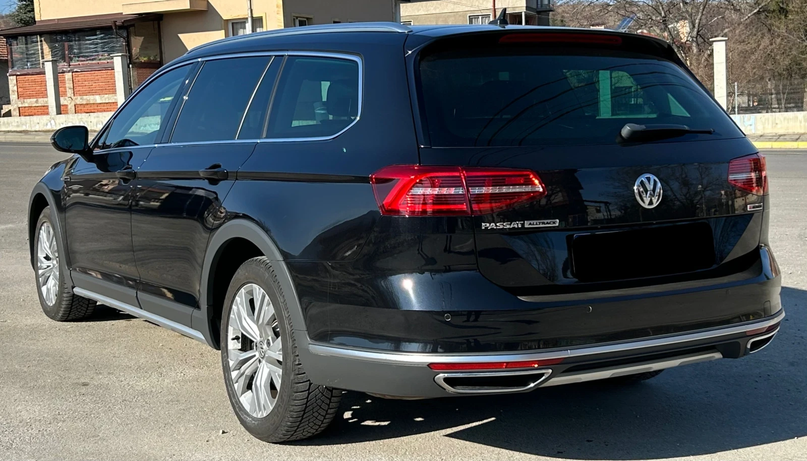 VW Passat Alltrack Highline - изображение 3
