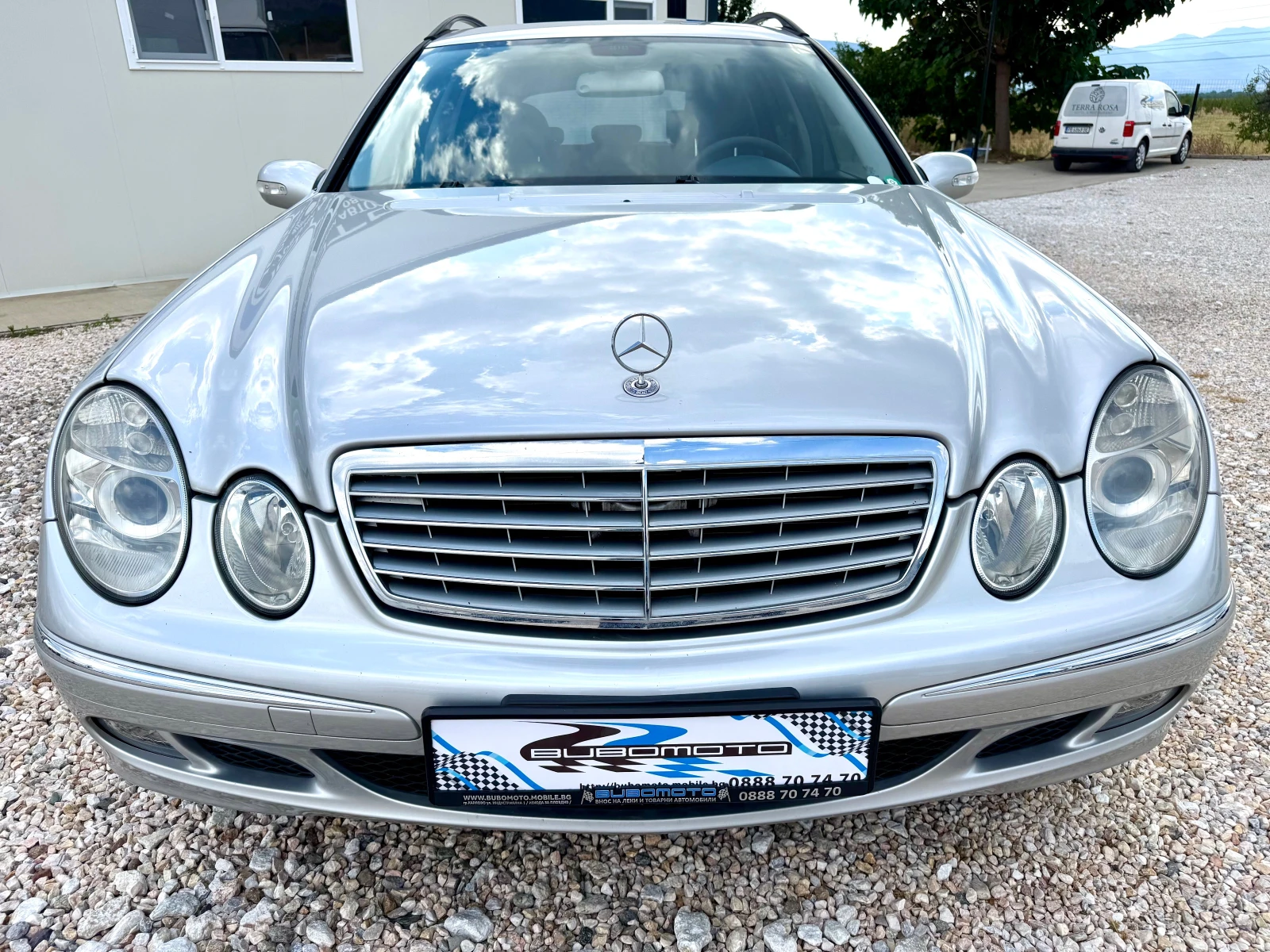 Mercedes-Benz E 280 КАТО НОВА - изображение 6