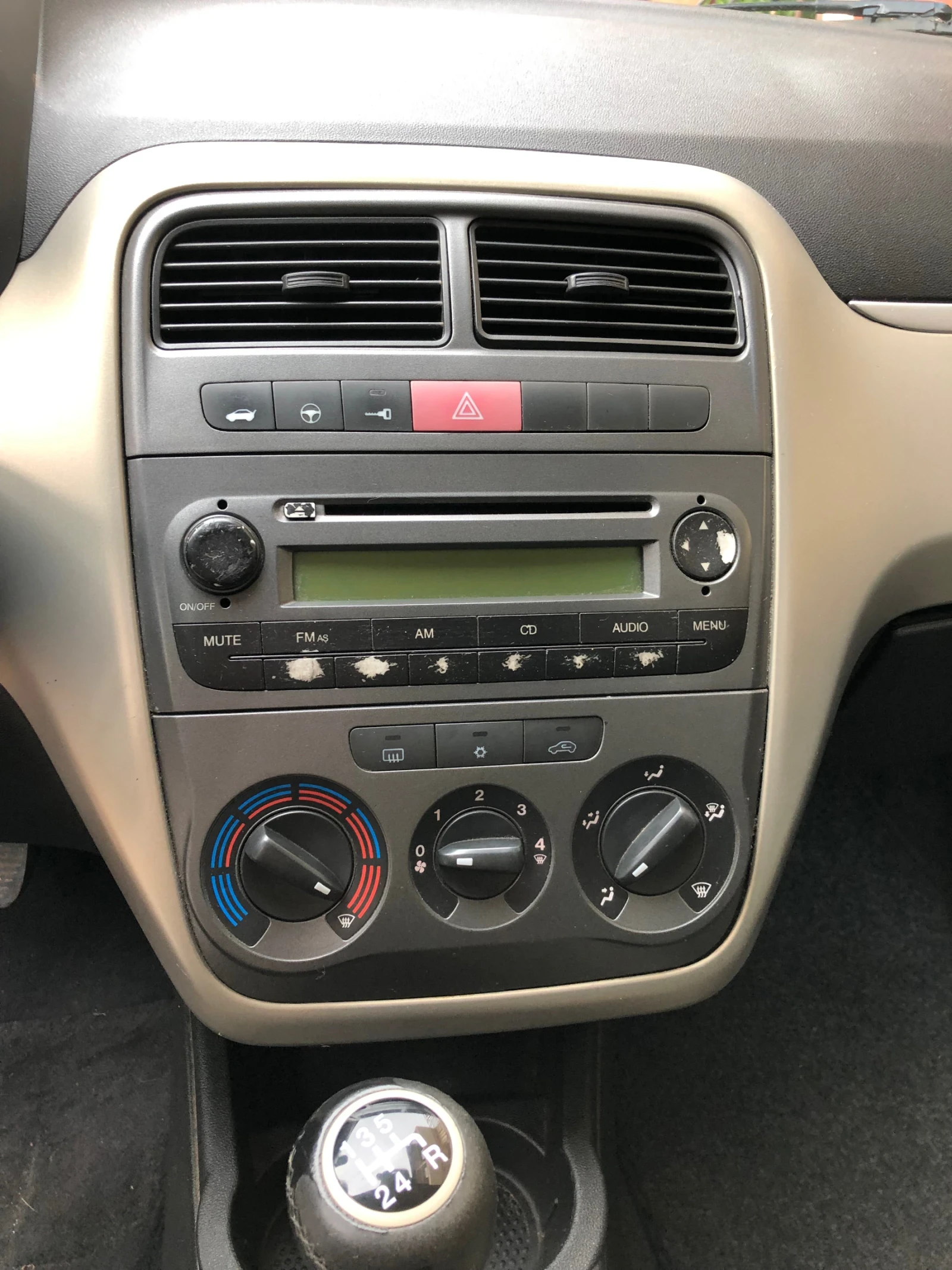 Fiat Punto Grande 3 - изображение 6