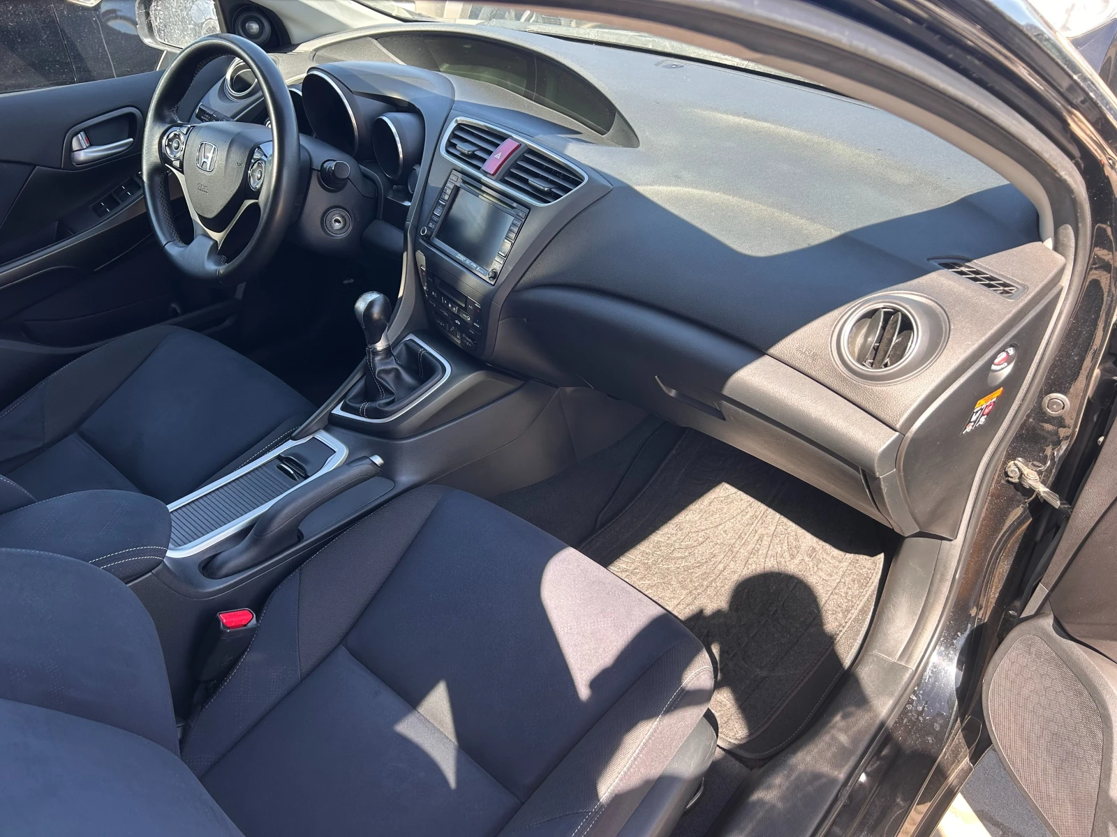 Honda Civic 1.6D NAVI/KAMERA EURO 5 - изображение 10