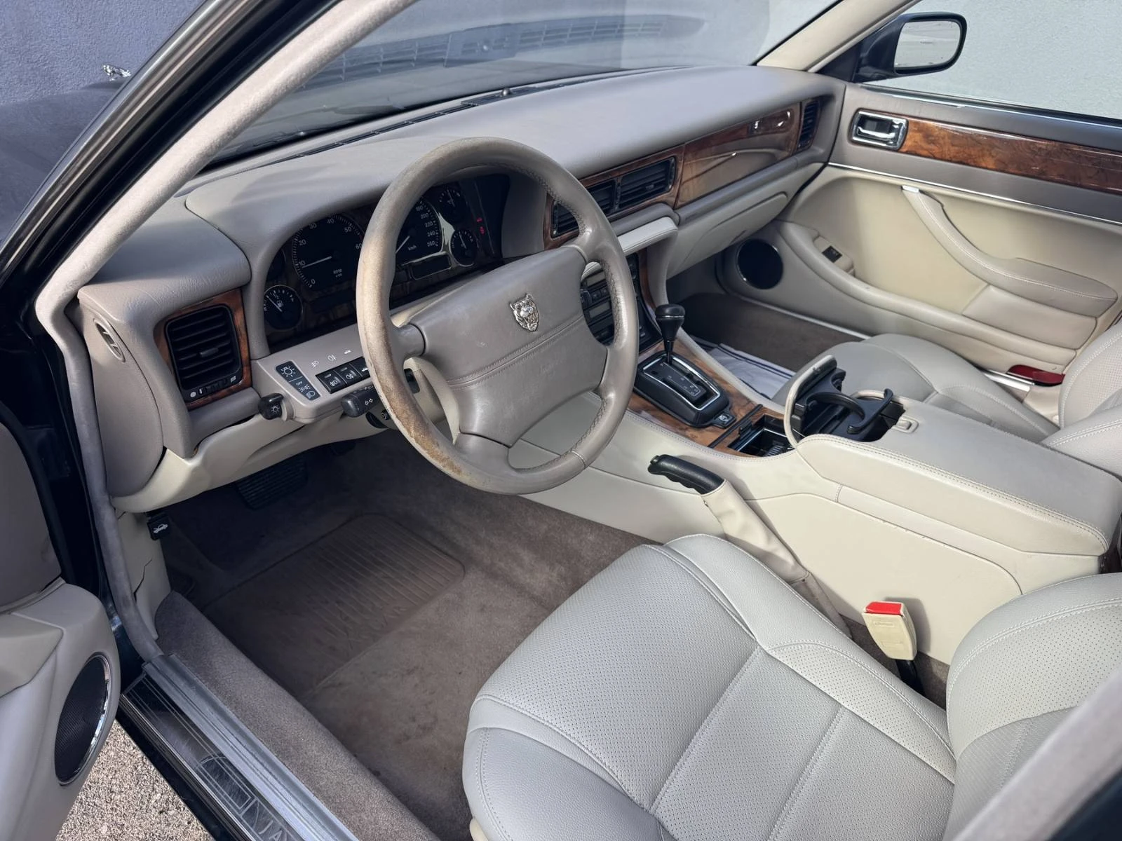 Jaguar Xj 6 3.2 V8 | Mobile.bg   10