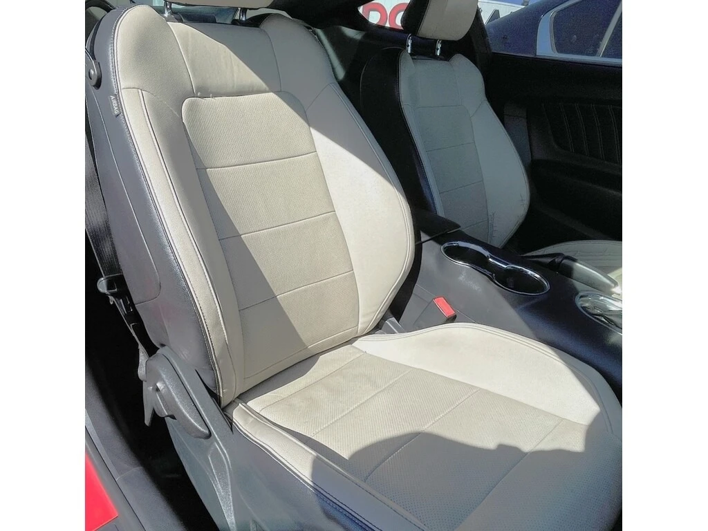 Ford Mustang ECOBOOST PREMIUM * * CARFAX * * АВТО КРЕДИТ * *  - изображение 9