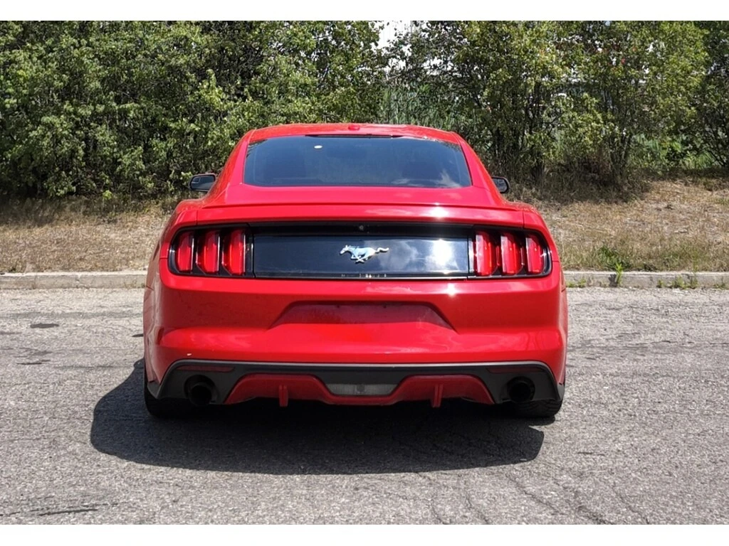 Ford Mustang ECOBOOST PREMIUM * * CARFAX * * АВТО КРЕДИТ * *  - изображение 6