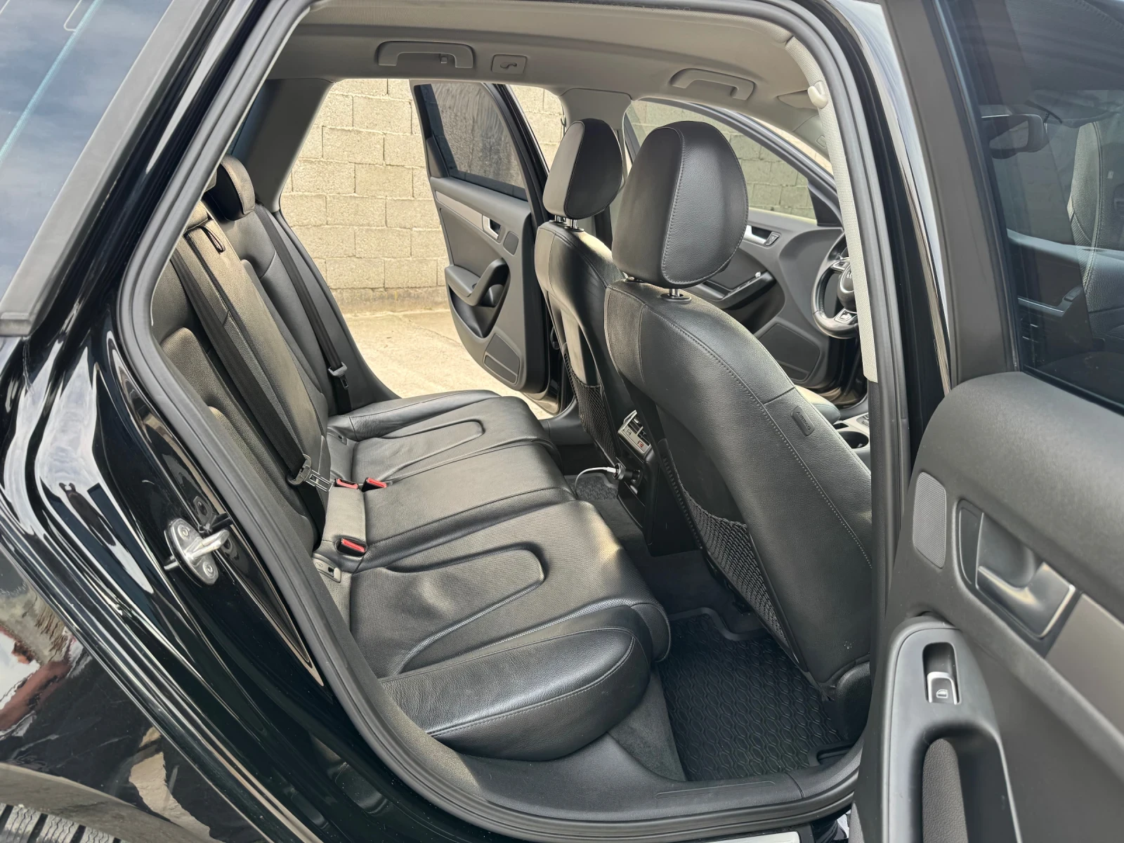 Audi A4, снимка 8 - Автомобили и джипове - 53710642