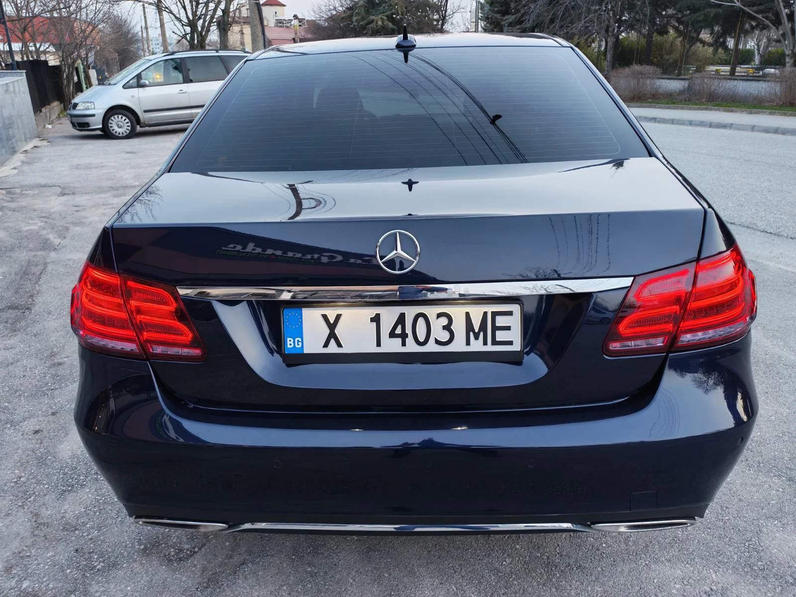 Mercedes-Benz E 220 4MATIC 2.2 cdi, снимка 4 - Автомобили и джипове - 53724375