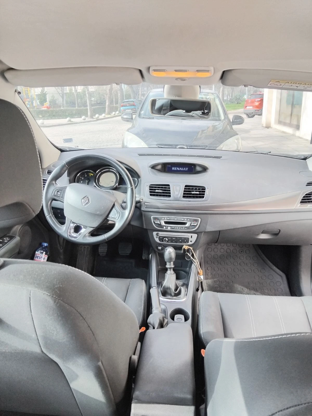 Renault Megane 3+ 1, снимка 4 - Автомобили и джипове - 53728279