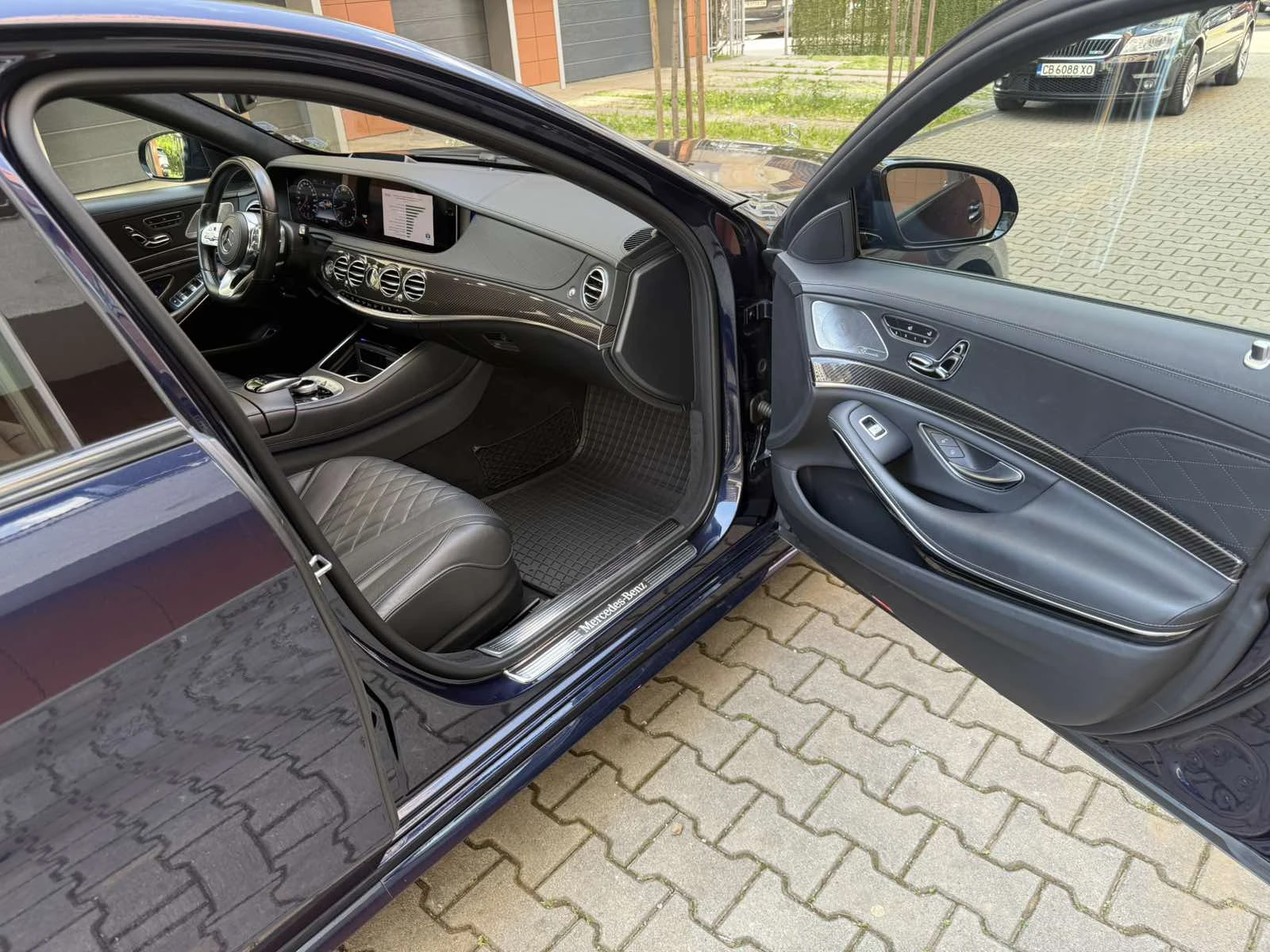 Mercedes-Benz S 560 4MATIC V8 BI-TURBO, снимка 7 - Автомобили и джипове - 54542032