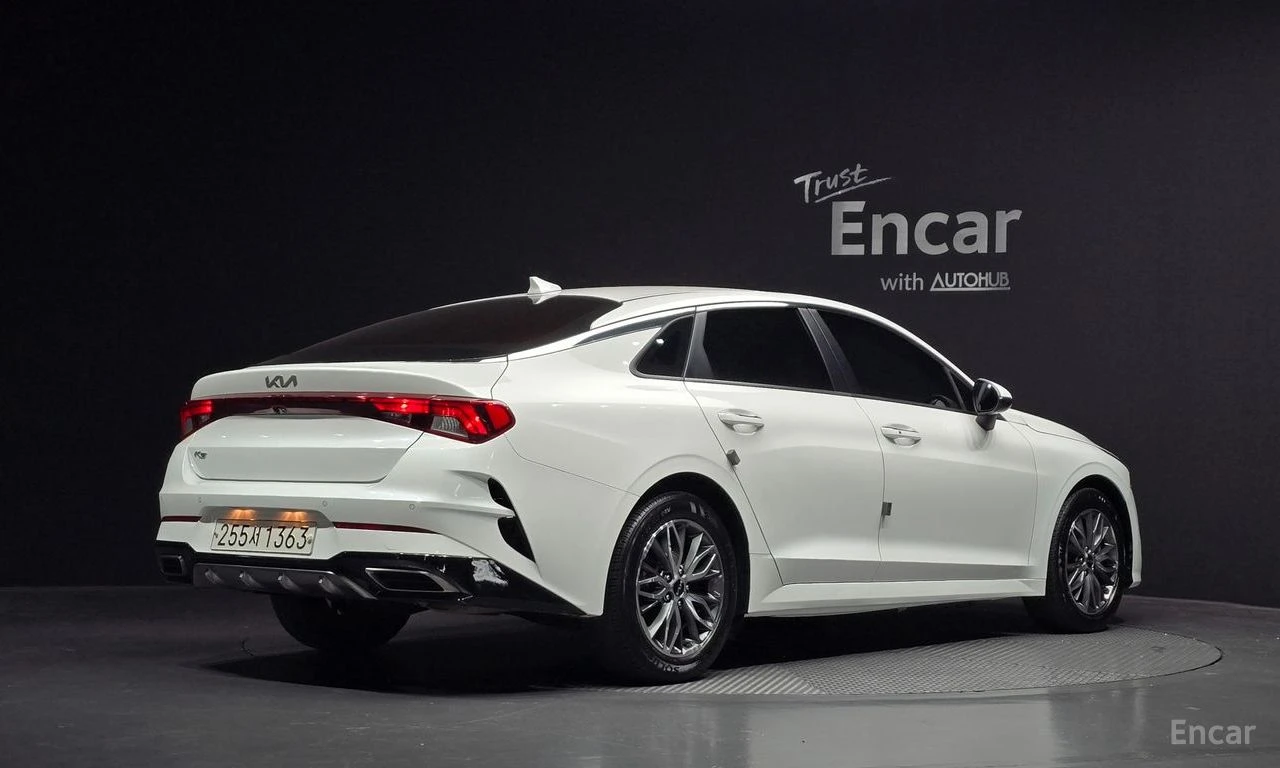 Kia K5 2.0* ПОДГРЕВ* КАМЕРА* КЕЙЛЕС* , снимка 2 - Автомобили и джипове - 54919543