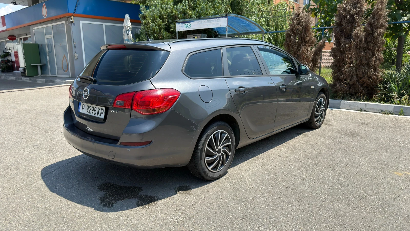 Opel Astra 1.7 CDTI, снимка 4 - Автомобили и джипове - 55135255