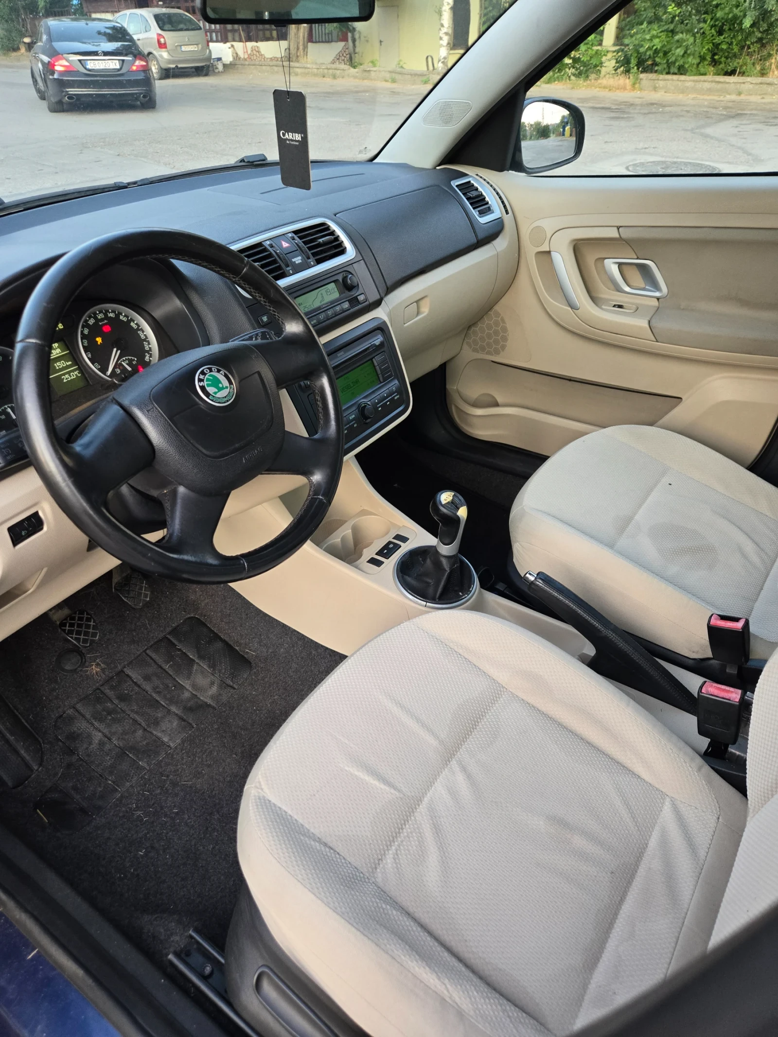 Skoda Roomster 1.4 бензин  2009г., снимка 10 - Автомобили и джипове - 55179458