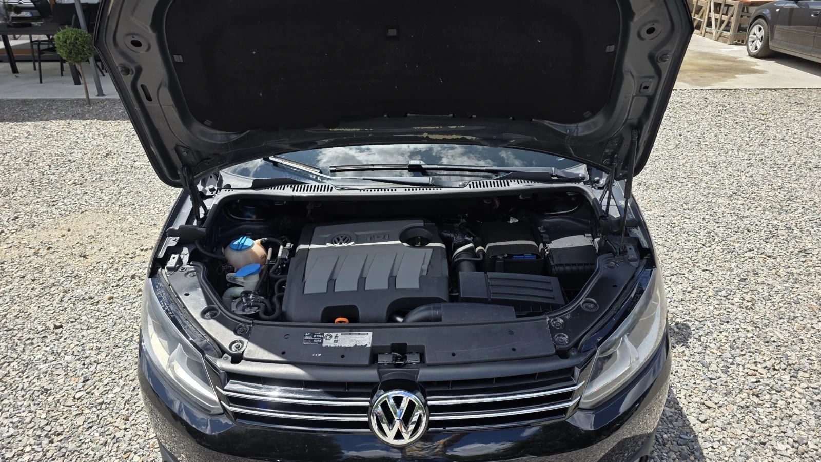 VW Touran, снимка 17 - Автомобили и джипове - 55404452