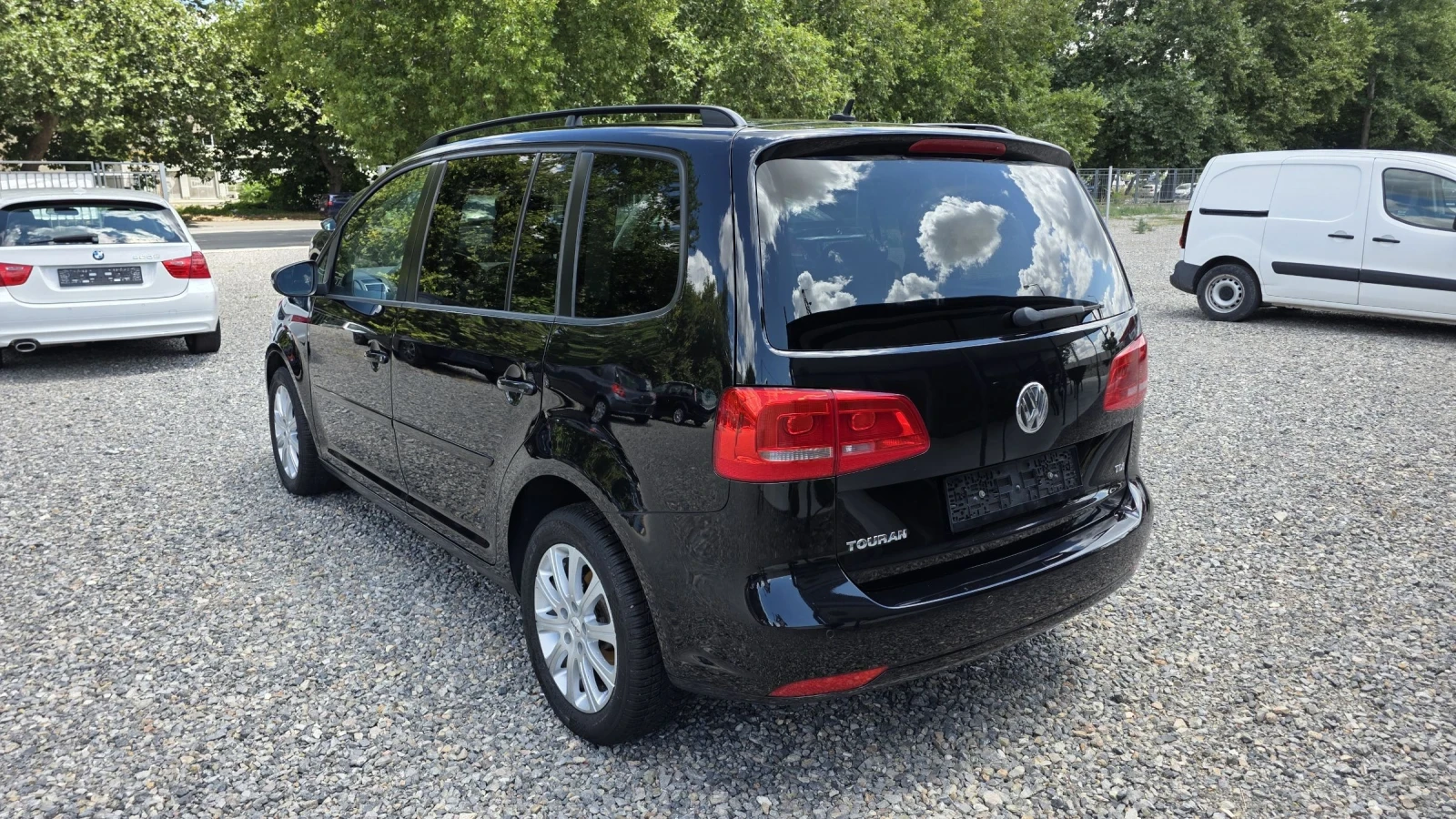 VW Touran, снимка 7 - Автомобили и джипове - 55404452