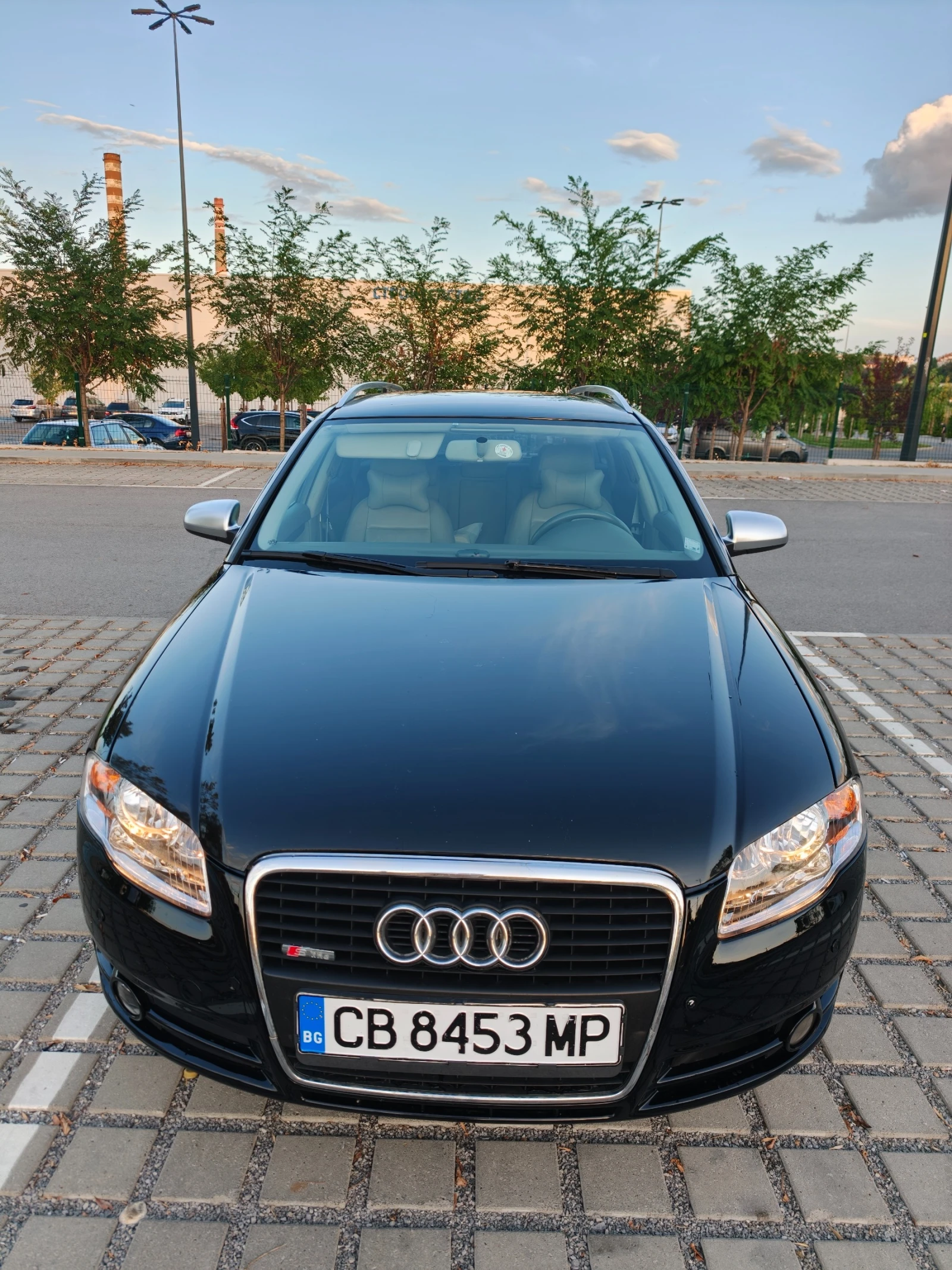 Audi A4 2.0 TDI, снимка 4 - Автомобили и джипове - 55883560