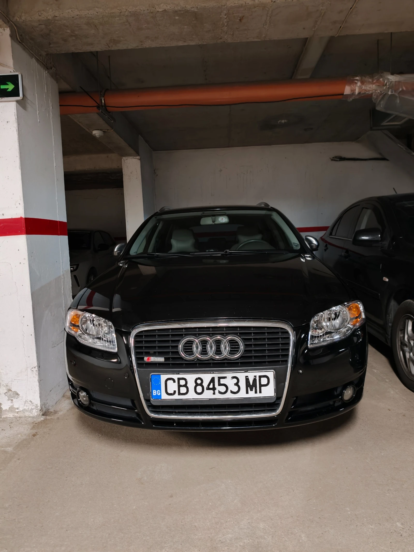 Audi A4 2.0 TDI, снимка 13 - Автомобили и джипове - 55883560