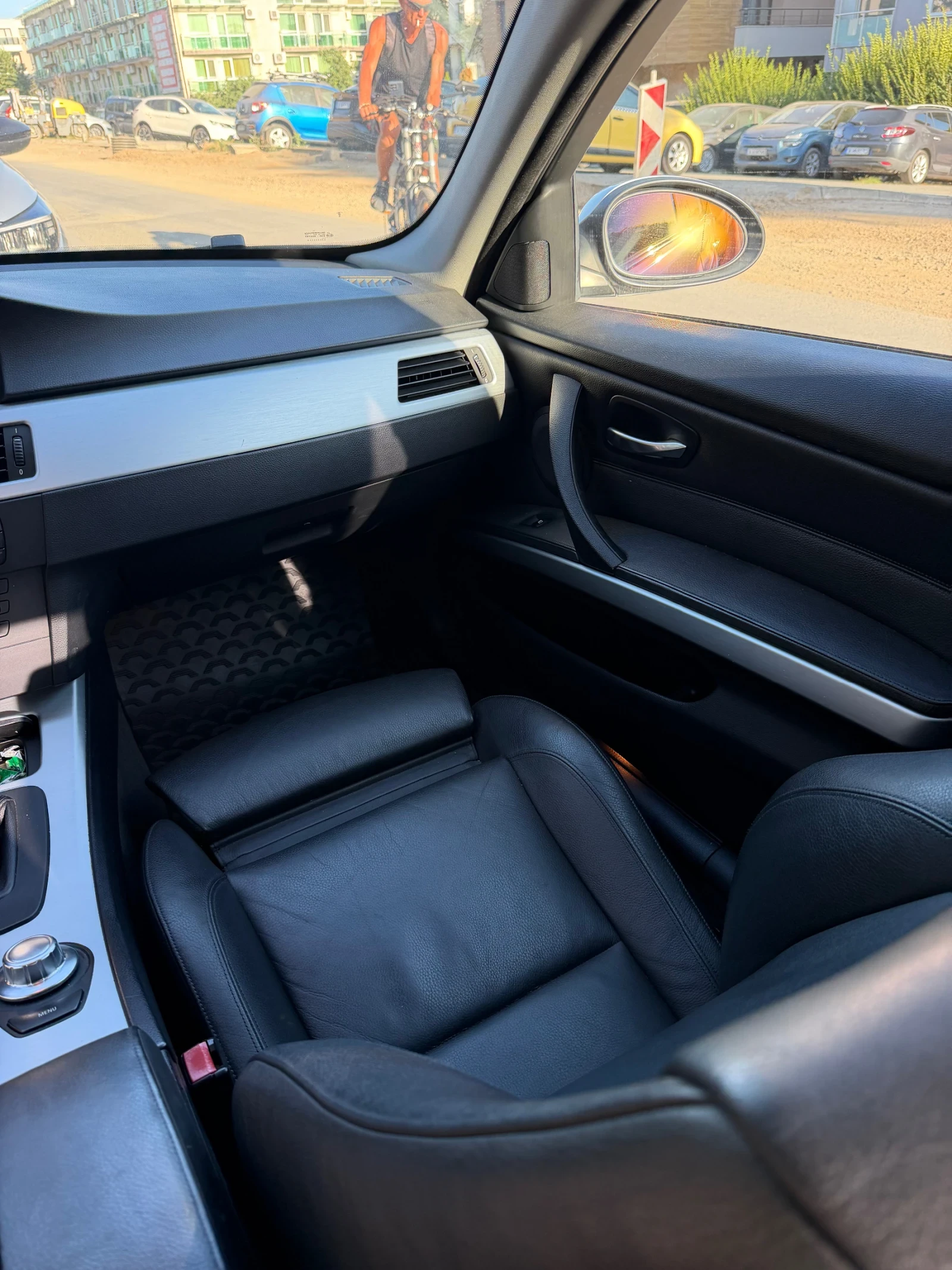BMW 330 M packet 330И, снимка 10 - Автомобили и джипове - 56202123